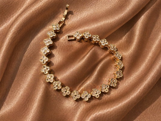 French Lucky Zirconia Clover Bracelet