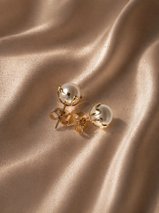 18k Gold Filled Gilded Heart Pearl Stud Earrings